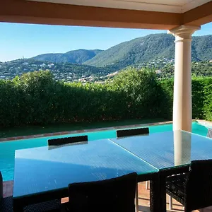 https://estivel-le-domaine-de-leilen.fr-provencehotel.com