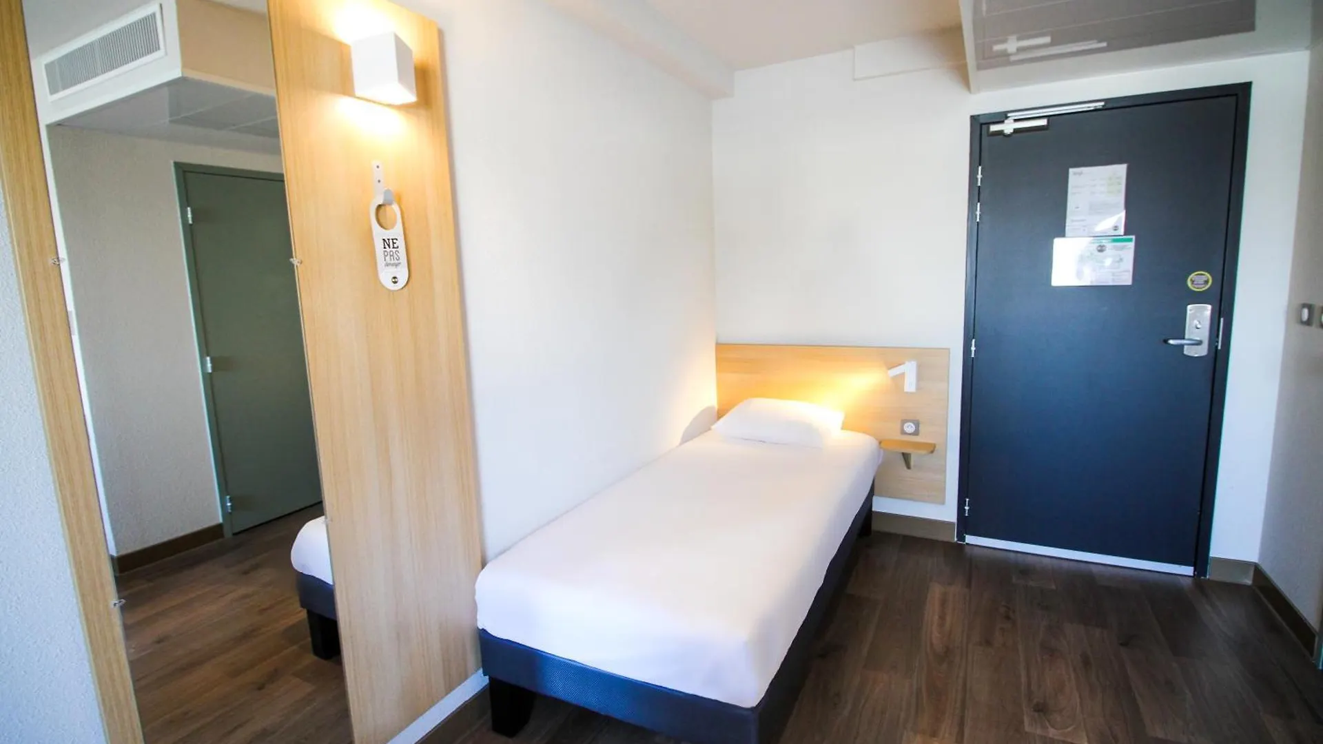 B&B Hotel Valence Tgv Romans Alixan 2*,