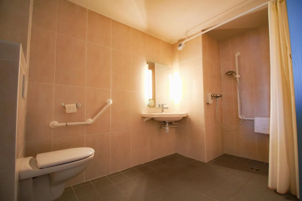 B&B Hôtel Valence TGV Romans Alixan Hotel